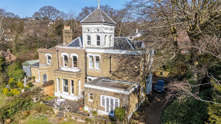 Hoads Wood Road, Hastings