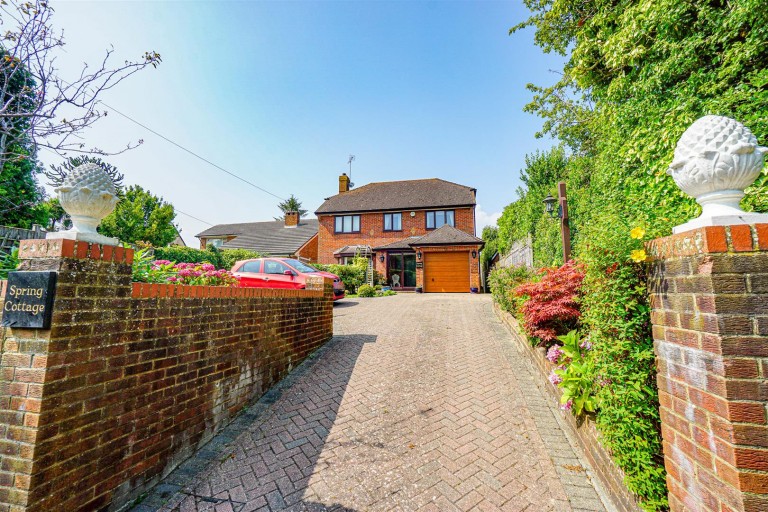 Butchers Lane, Three Oaks