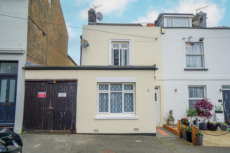 Alma Terrace, St. Leonards-On-Sea