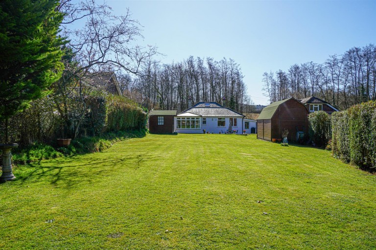 Butchers Lane, Three Oaks, Hastings