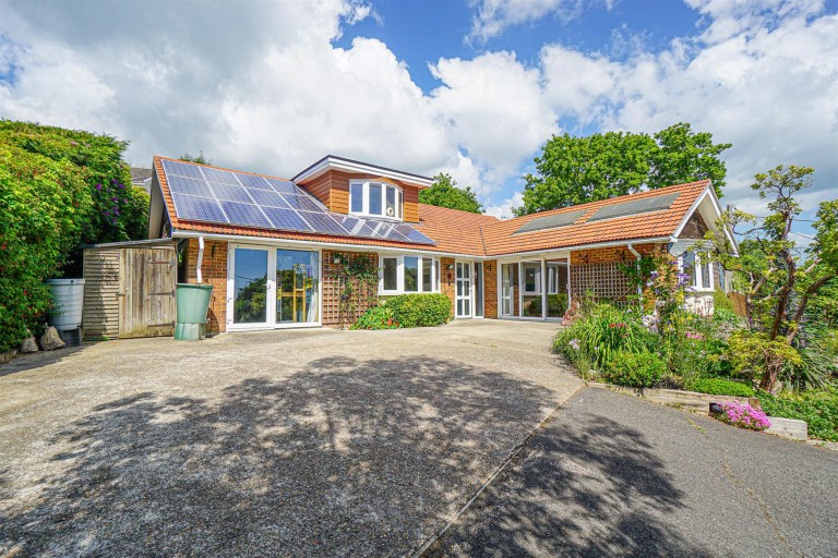 Battery Hill, Fairlight