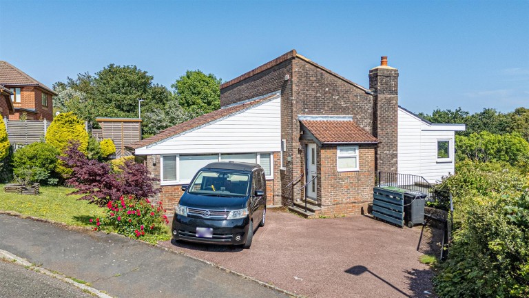 Centurion Rise, Hastings