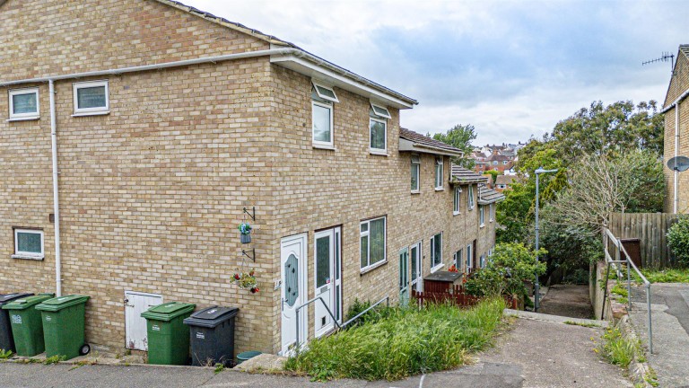 Hawthorn Road, Hastings