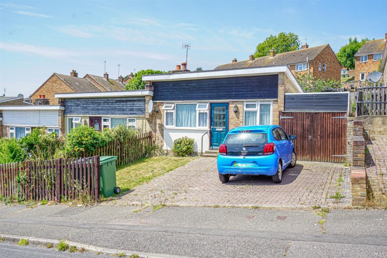 Pennine Rise, Hastings