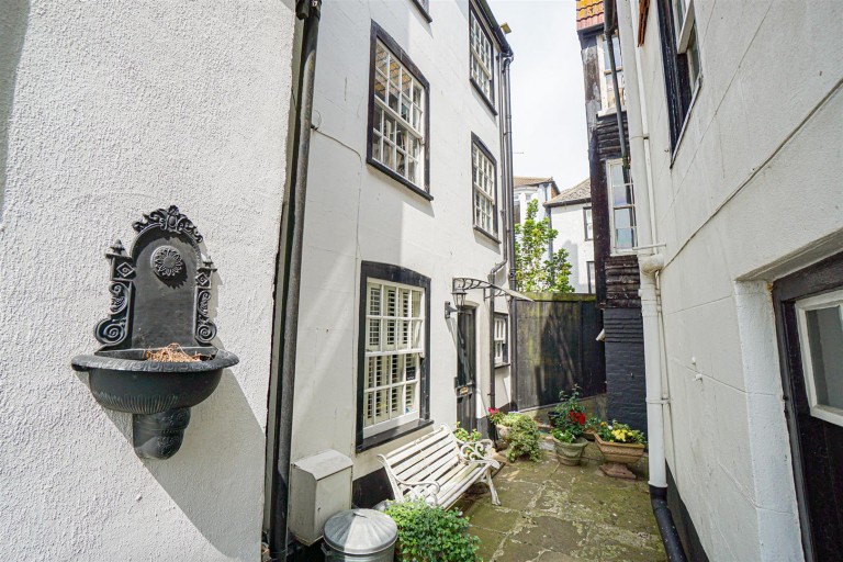 East Parade, Hastings