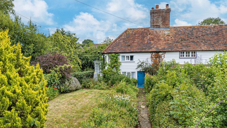 Pottery Lane, Brede,