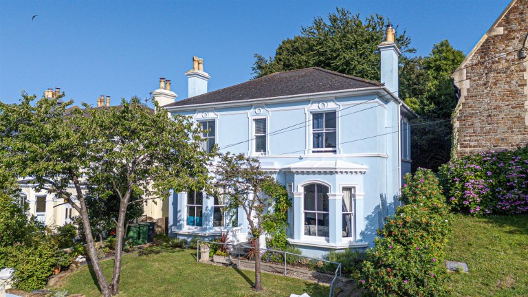 St Helens Park Road, Hastings