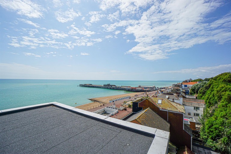 White Rock, Hastings