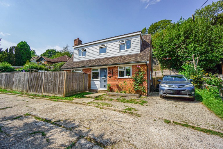 Woodland Way, Crowhurst