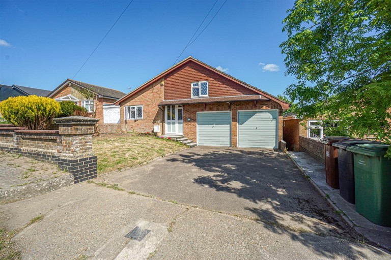 Pine Avenue, Hastings