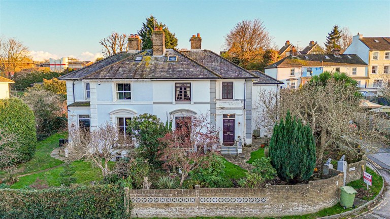 St. Marys Villas, Battle