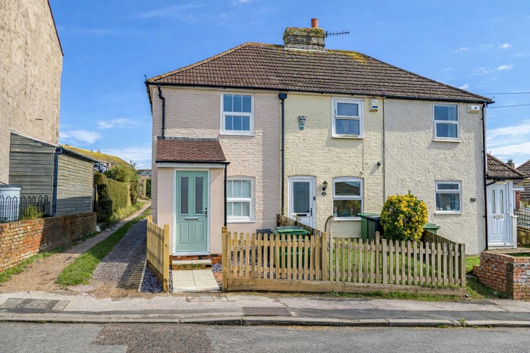 Middle Road, Hastings