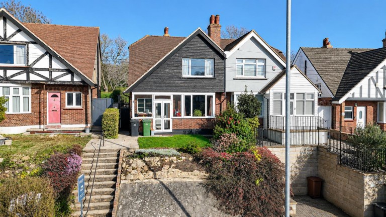 St. Helens Road, Hastings