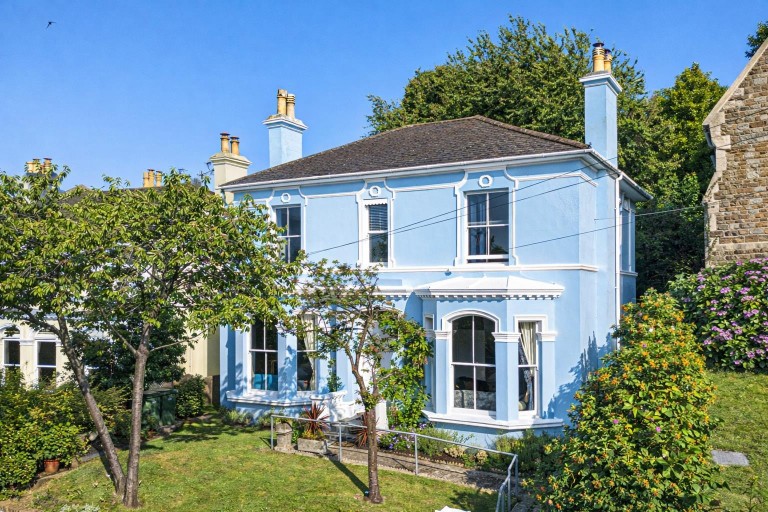 St Helens Park Road, Hastings