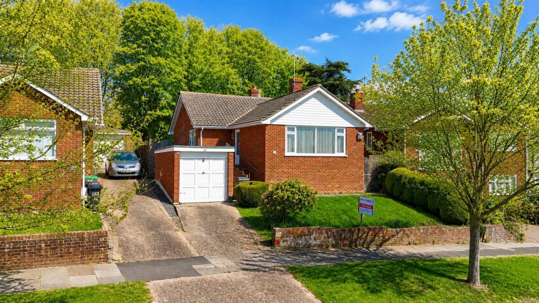 Park Avenue, Hastings