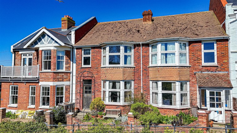 Castle Hill Road, Hastings