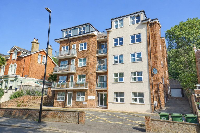 St. Helens Road, Hastings