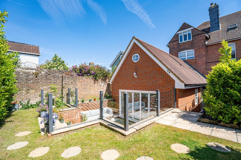Sedlescombe Road South, St. Leonards-On-Sea