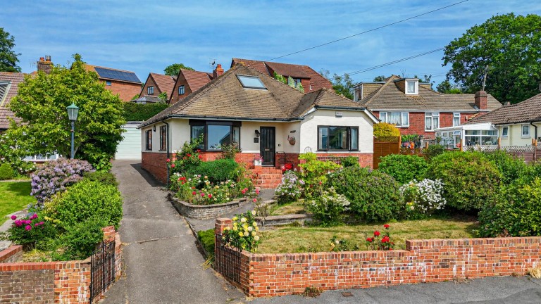 Pilot Road, Hastings